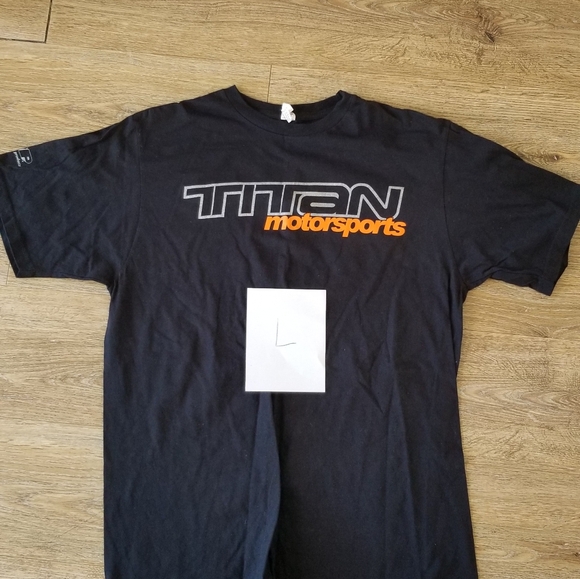 Brand new Mens T-shirts, 16 total - Picture 10 of 17